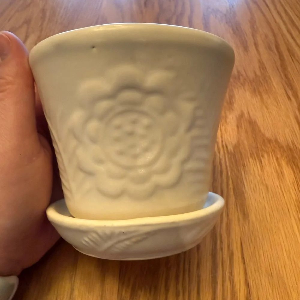 Vintage Off-White Ceramic Planter with Saucer Bottom